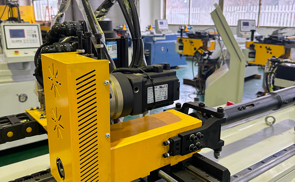 Macchina piegatubi per tubi CNC completamente automatica serie SS Macchina piegatubi per tubi CNC completamente automatica serie SS
