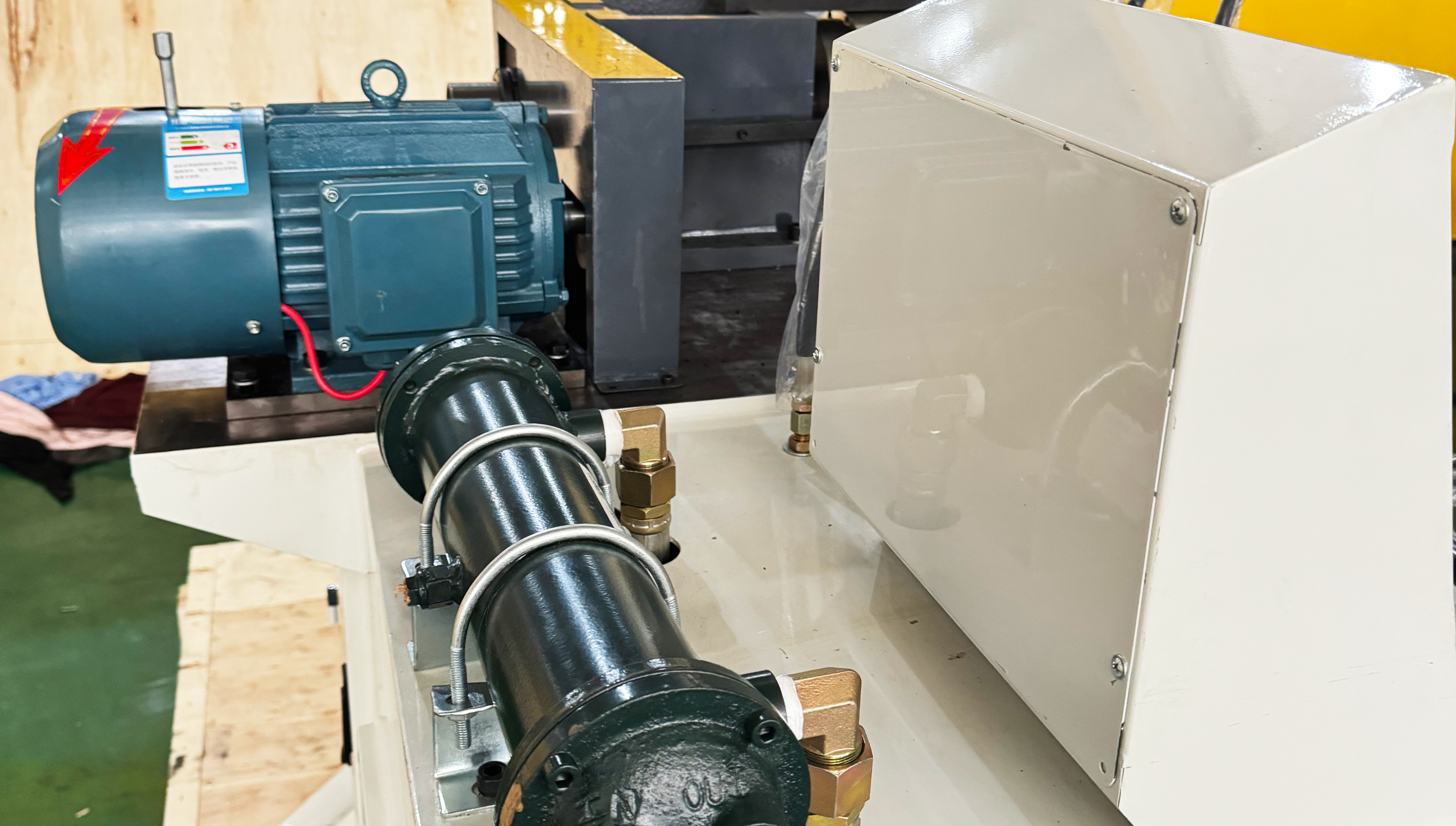 TM-S-40/60/80 Sigillatrice automatica per tubi ad alta efficienza TM-S-40/60/80 Sigillatrice automatica per tubi ad alta efficienza
