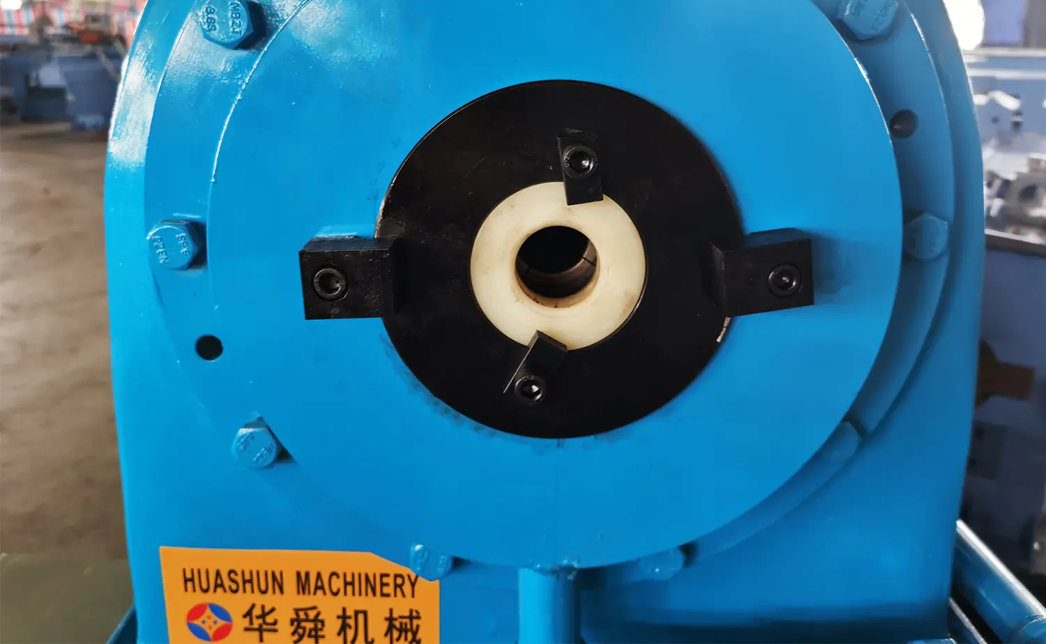 ZTM-50/60/76/114 Macchina semiautomatica per la riduzione di tubi conici applicabile multimateriale